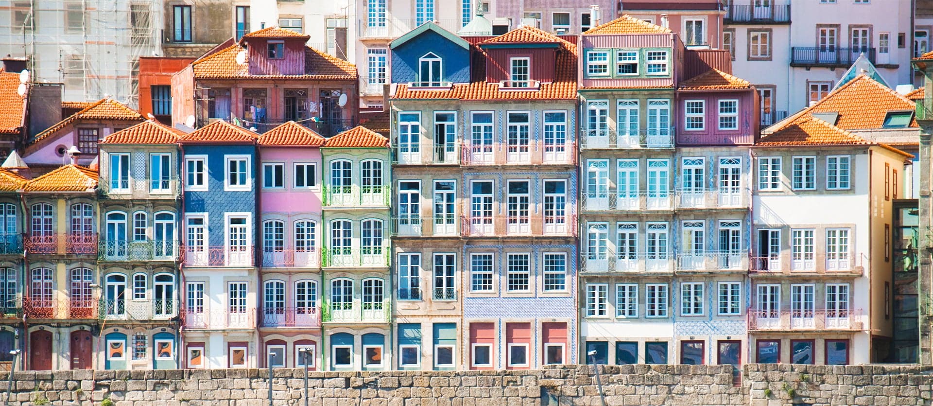 Colorful Houses <span class="iconos separador"></span>  Porto