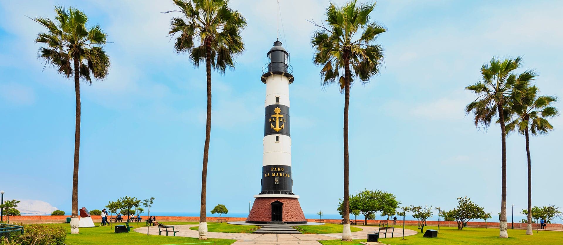 Miraflores Lighthouse <span class="iconos separador"></span> Lima <span class="iconos separador"></span> Peru
