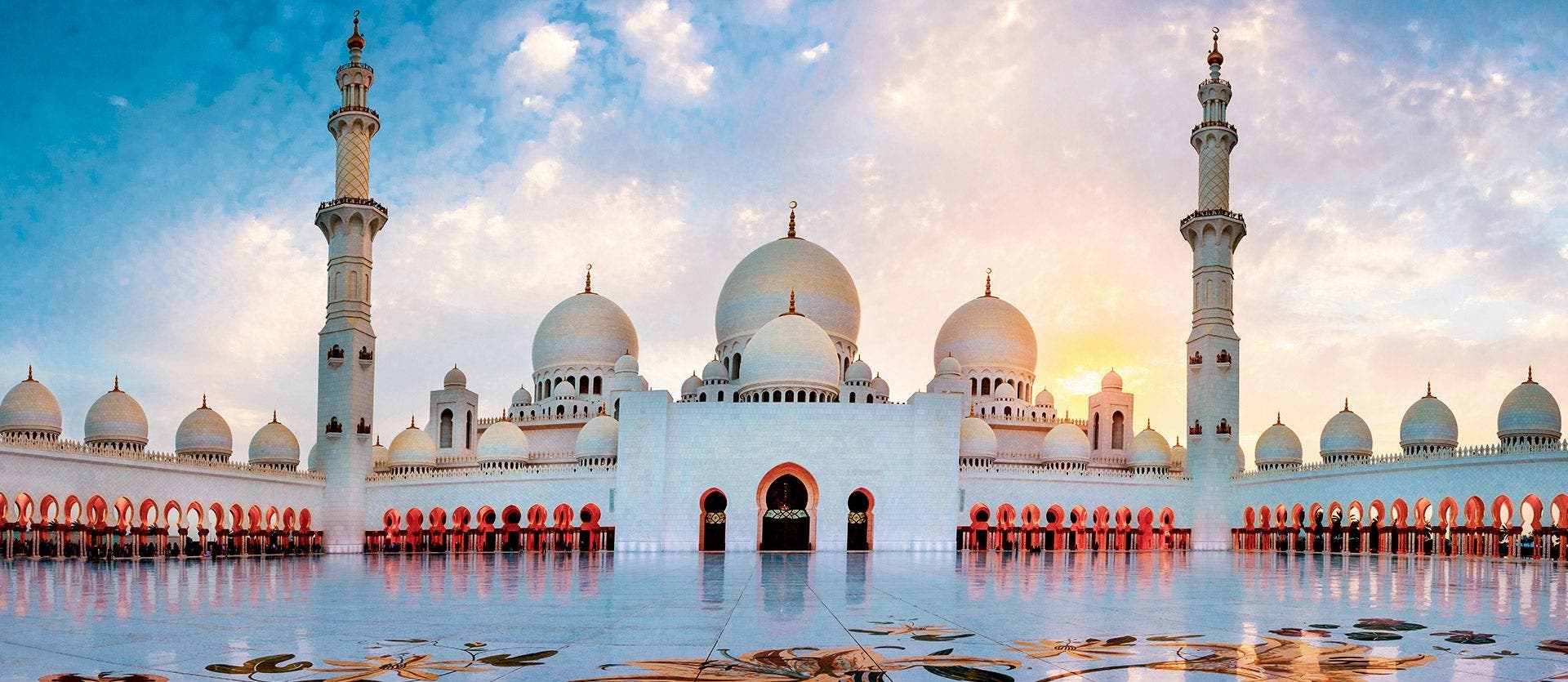 Dubai & Abu Dhabi: beauty among the dunes