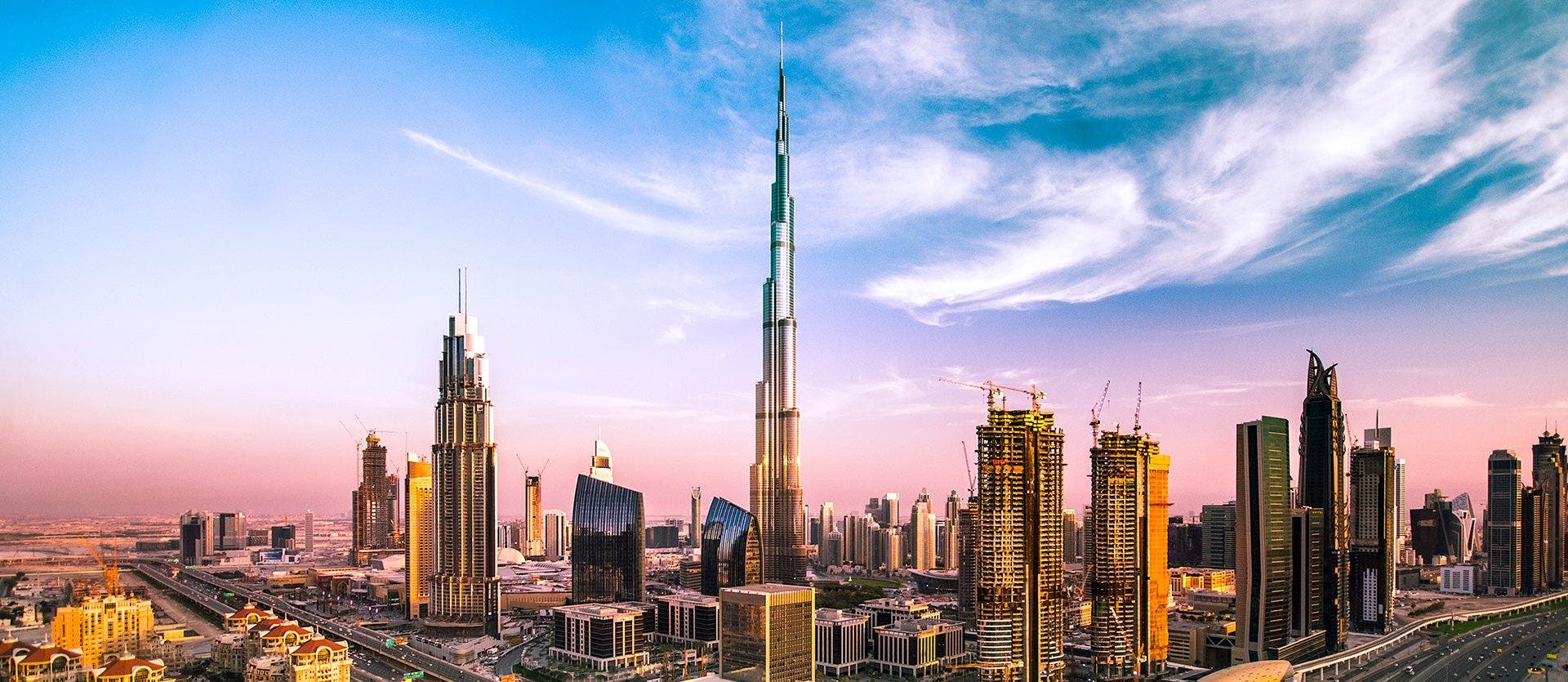 Dubai & Abu Dhabi: beauty among the dunes