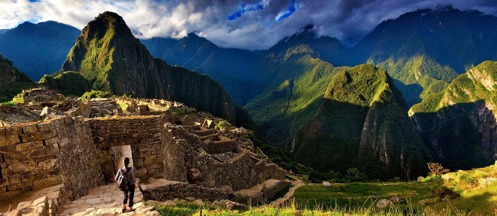 Inca Trail & Rainbow Mountain adventure