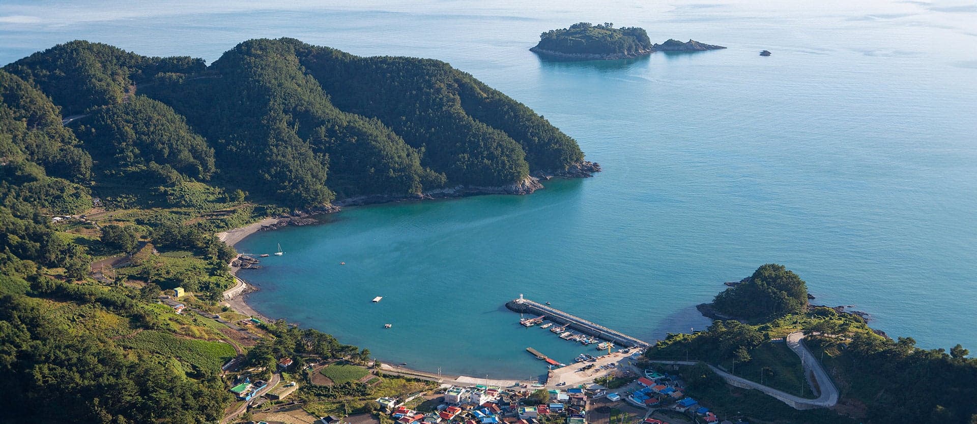 Aerial view <span class="iconos separador"></span> Tongyeong <span class="iconos separador"></span> South Korea