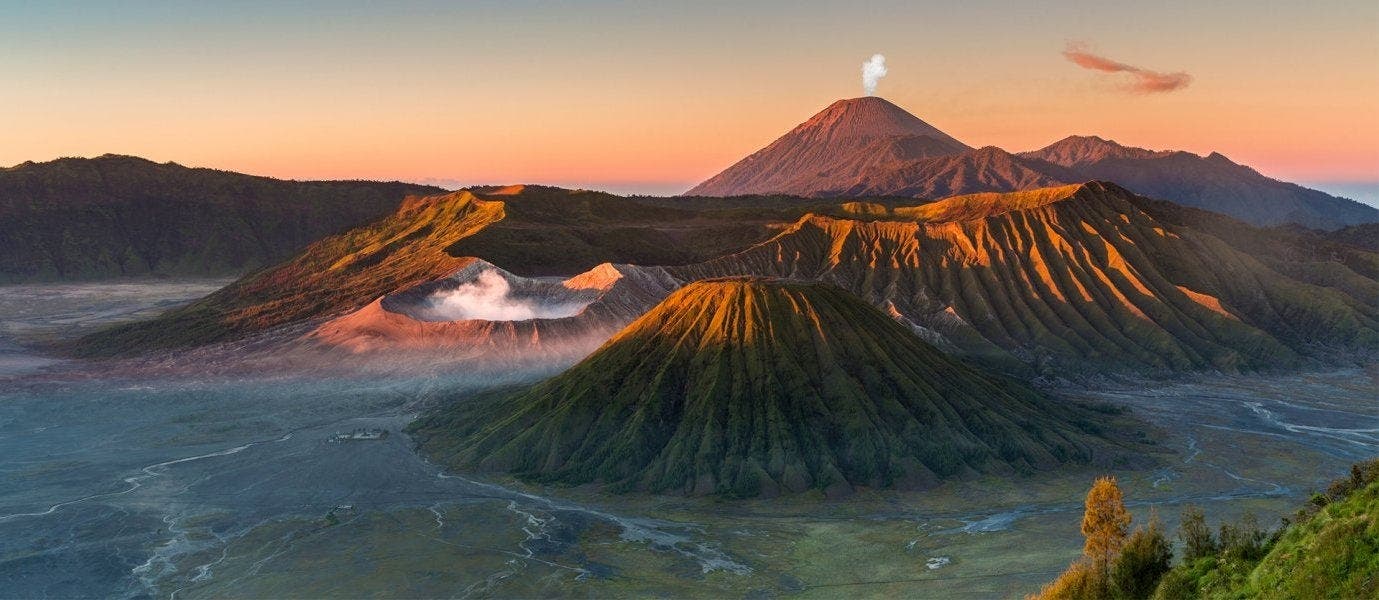 Adventures in Java & Bali Paradise