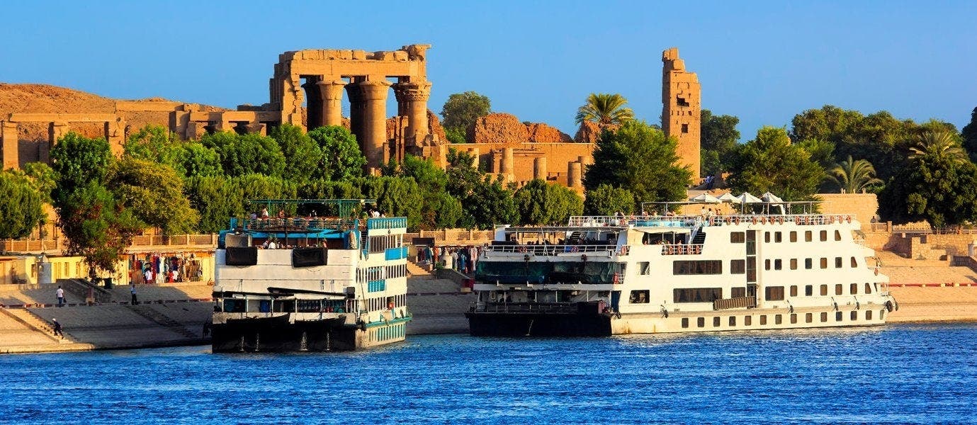 Grandes Pirámides y crucero por el Nilo