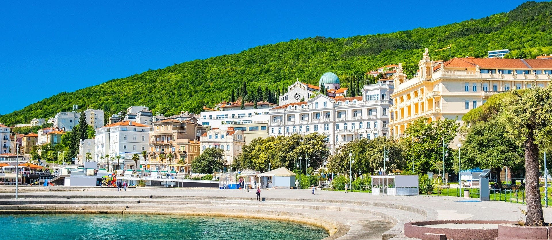 Medieval Cities & Magical Lakes