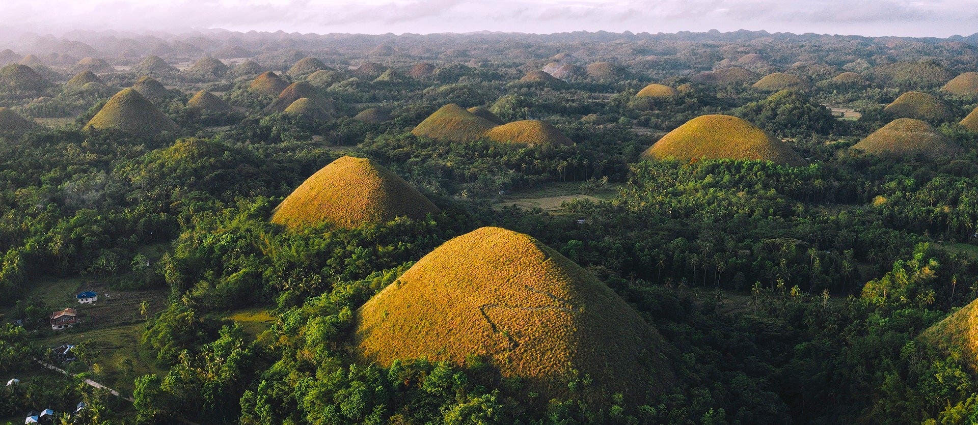 Philippines 360: Beaches, Jungles, History