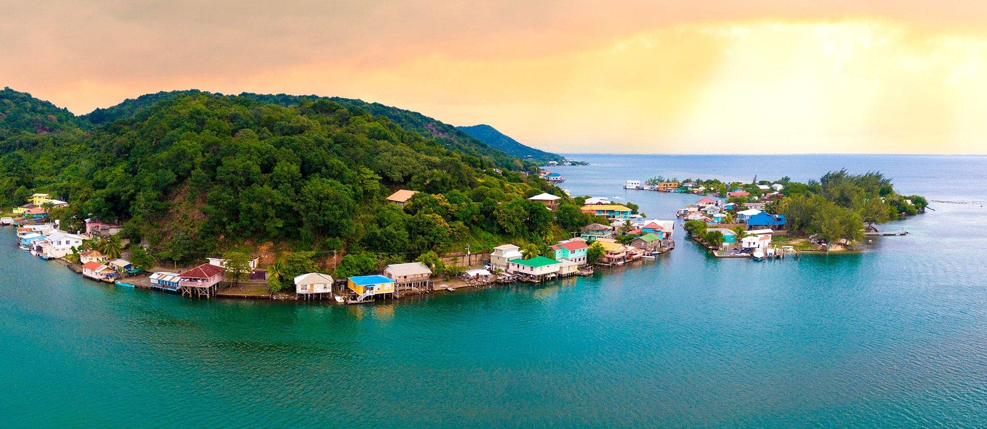Historic towns & all-inclusive Roatán