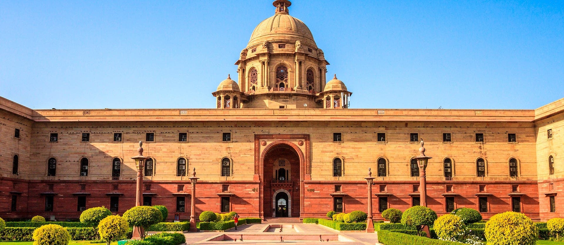 Family: Taj Mahal, Delhi & beach relax