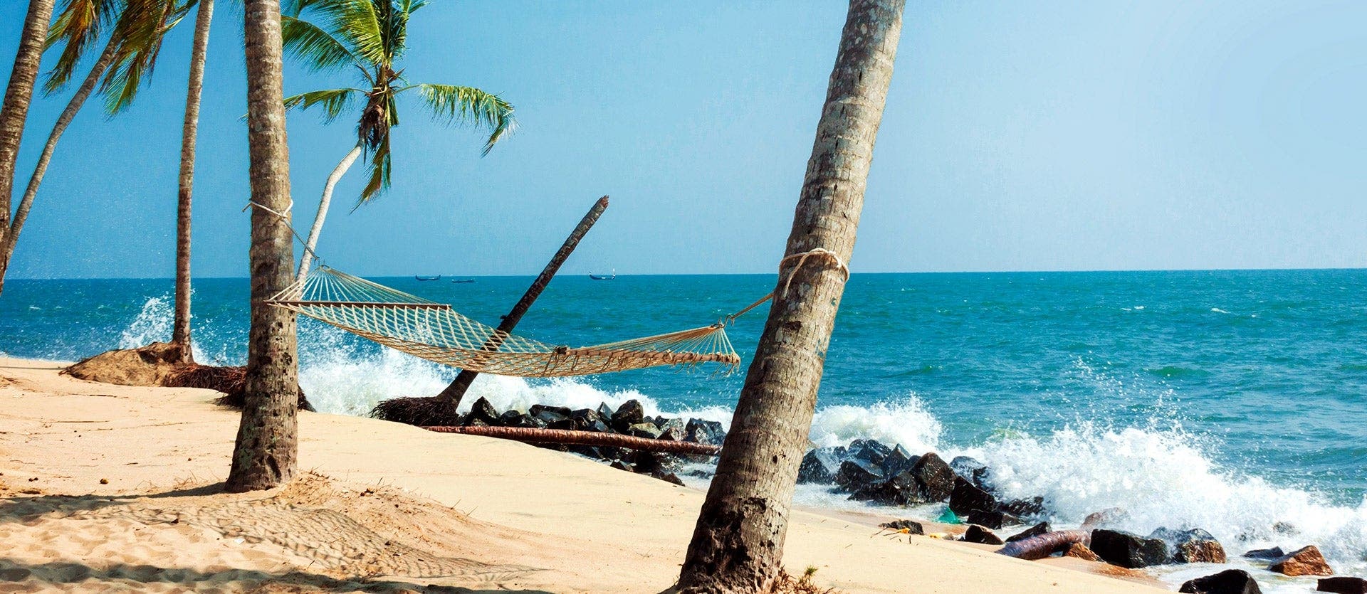 Family: Taj Mahal, Delhi & beach relax