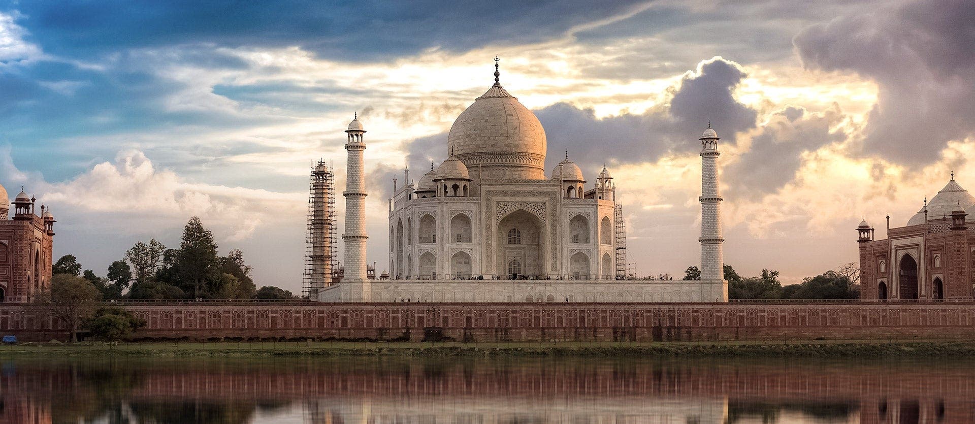 Family: Taj Mahal, Delhi & beach relax