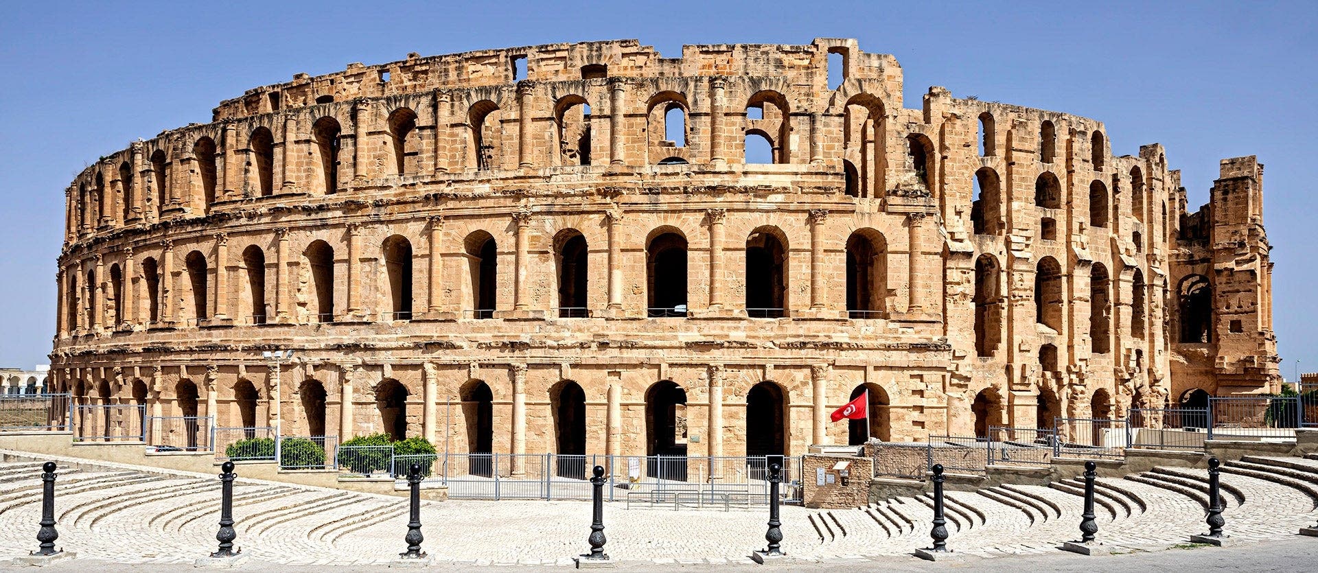 Ruins, desert & the Mediterranean Sea
