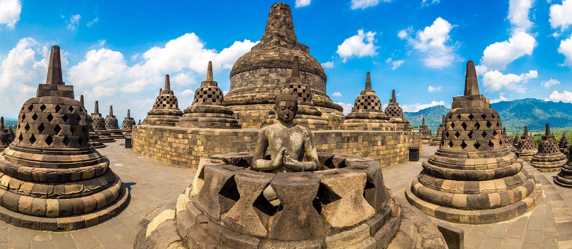 Java y Bali: templos, playas y volcanes