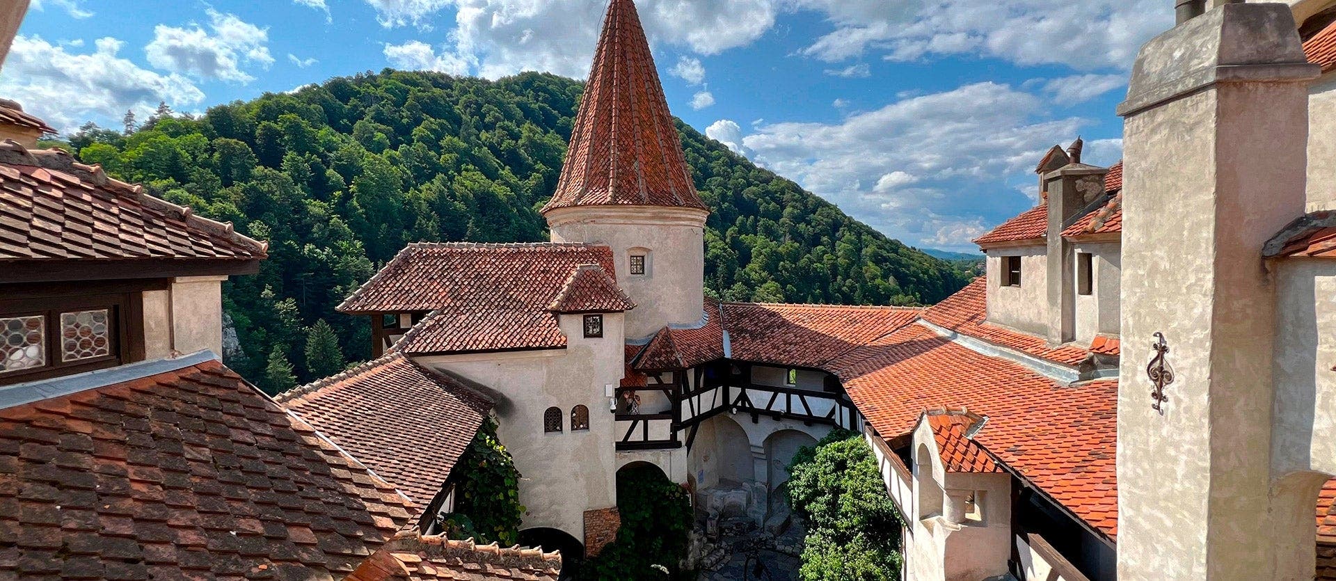 Escapada por Bucarest y Transilvania