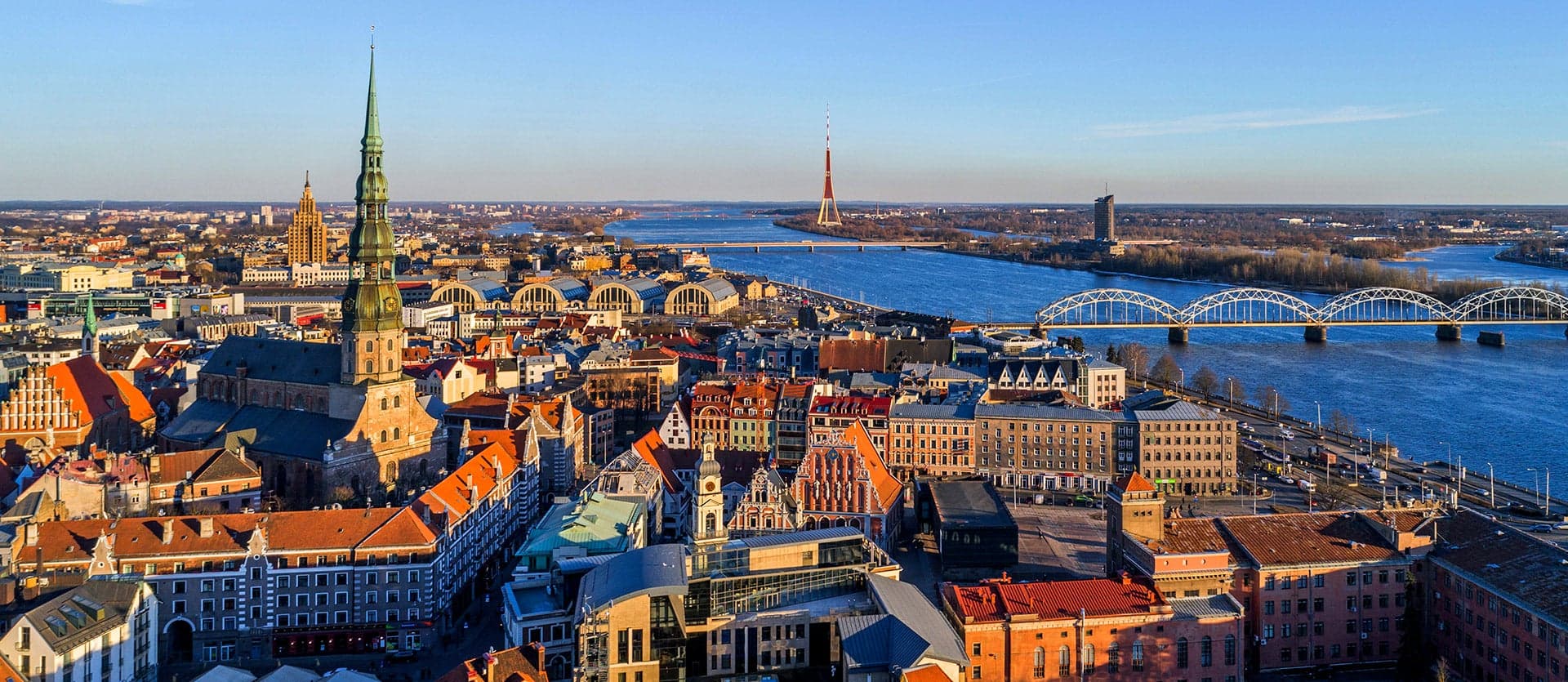 Vista panorámica de la ciudad <span class="iconos separador"></span> Riga <span class="iconos separador"></span> Letonia