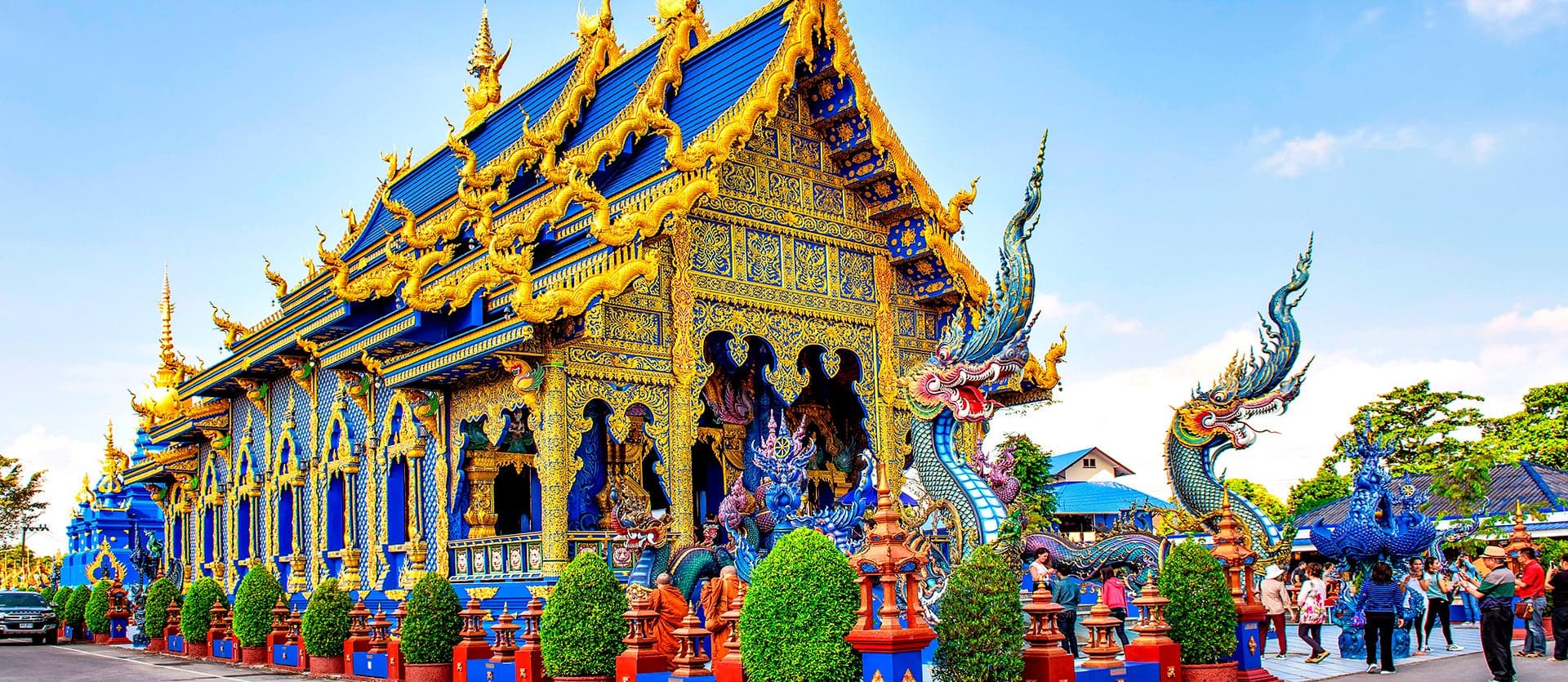 Capilla principal del Templo Azul de Wat Rong Suea Ten <span class="iconos separador"></span> Chiang Rai
