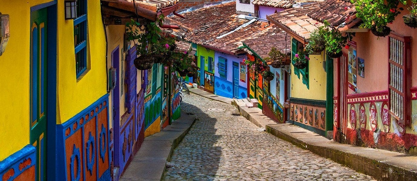 Colonial charms & Caribbean coast