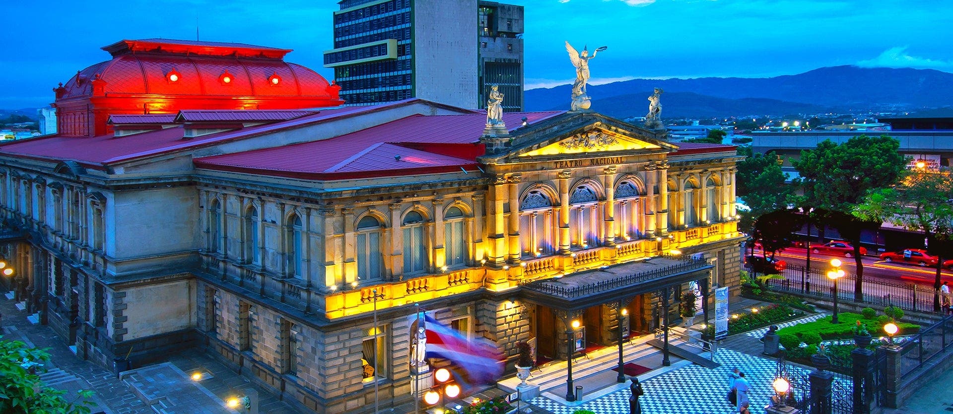 Pura Vida & Paradise in Tamarindo