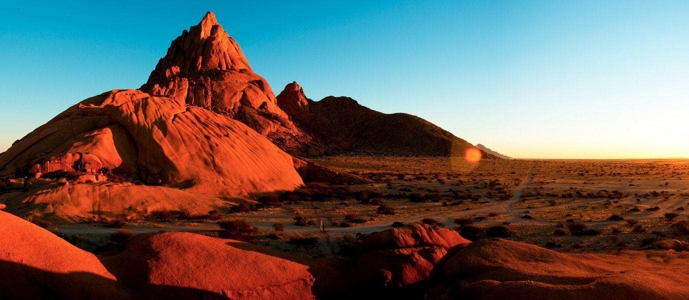 Safari, Sand Dunes & Naukluft Mountains