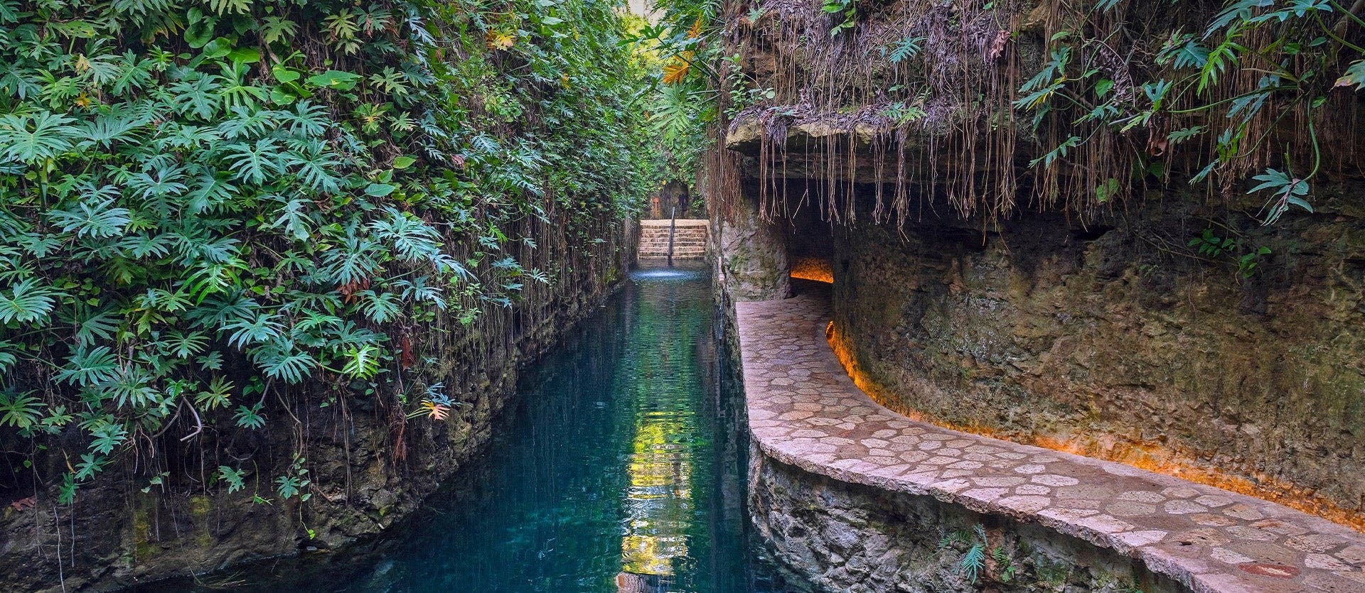 Mexico City and the Treasures of Yucatán 