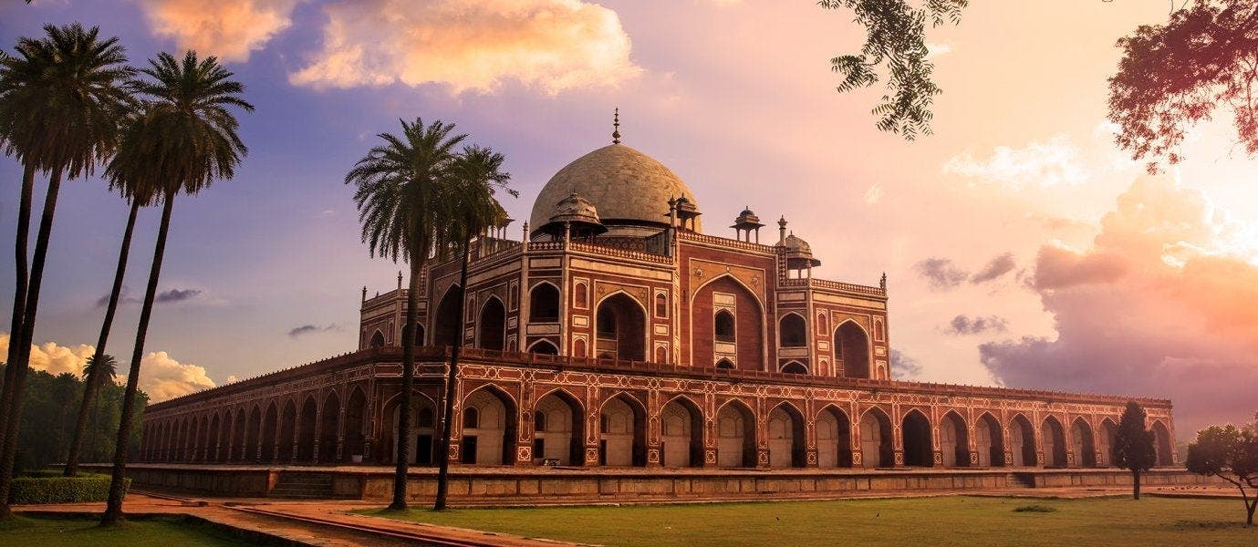 Golden Triangle & Himalayan wonders