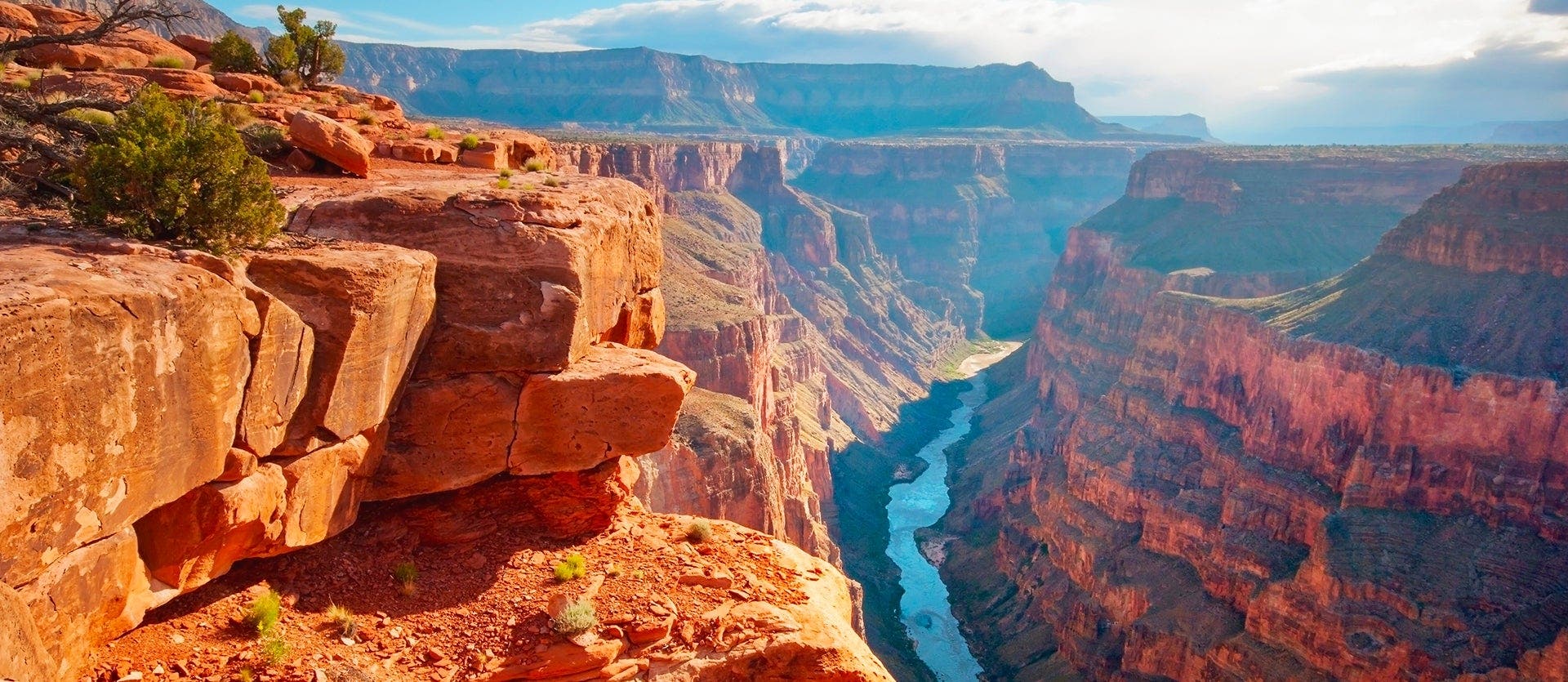Canyons, Vegas, and iconic views