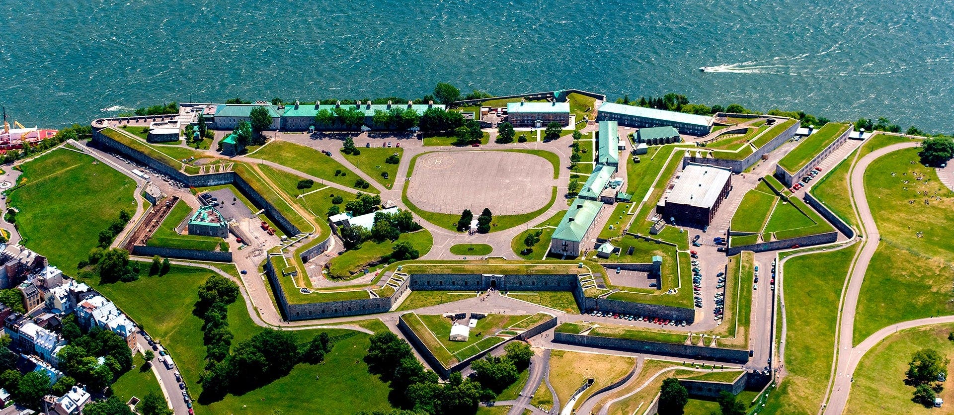 Canadian landmarks & east coast icons