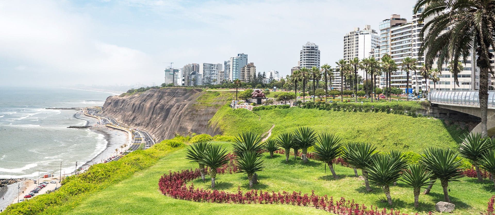 Coastal cityscape<span class="iconos separador"></span> Lima