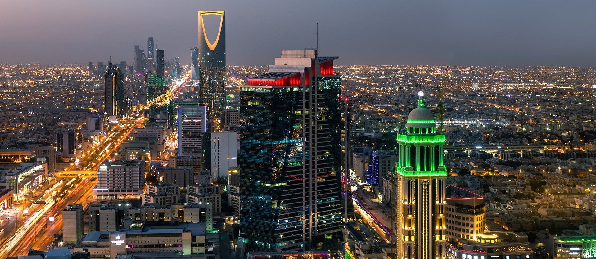 Arabia 360: Art, Skyscrapers & Deserts