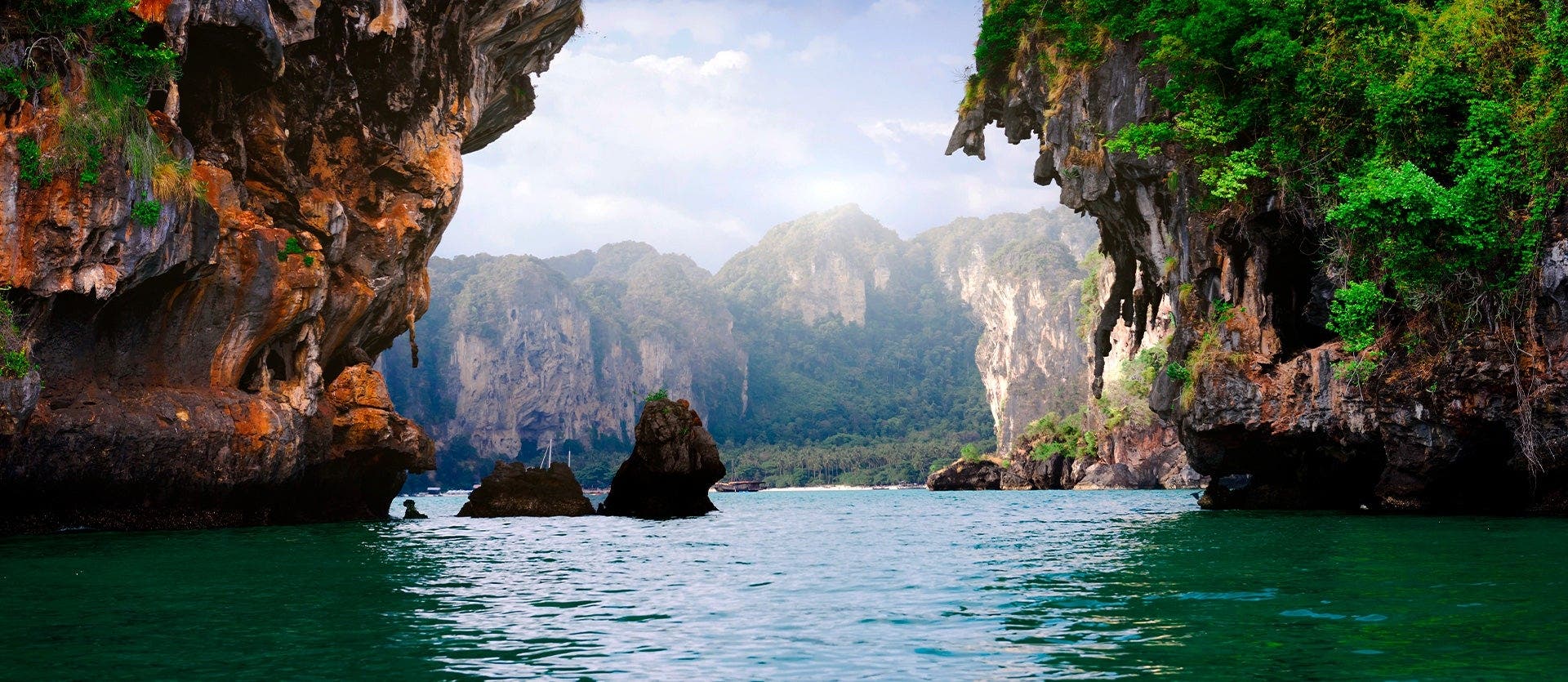 Thai Treasures: Heritage & Island Escape
