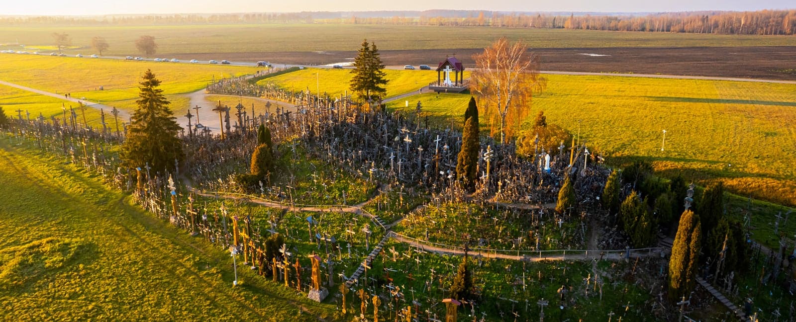 Vilnius – Hill of Crosses – Rundale Palace – Riga
