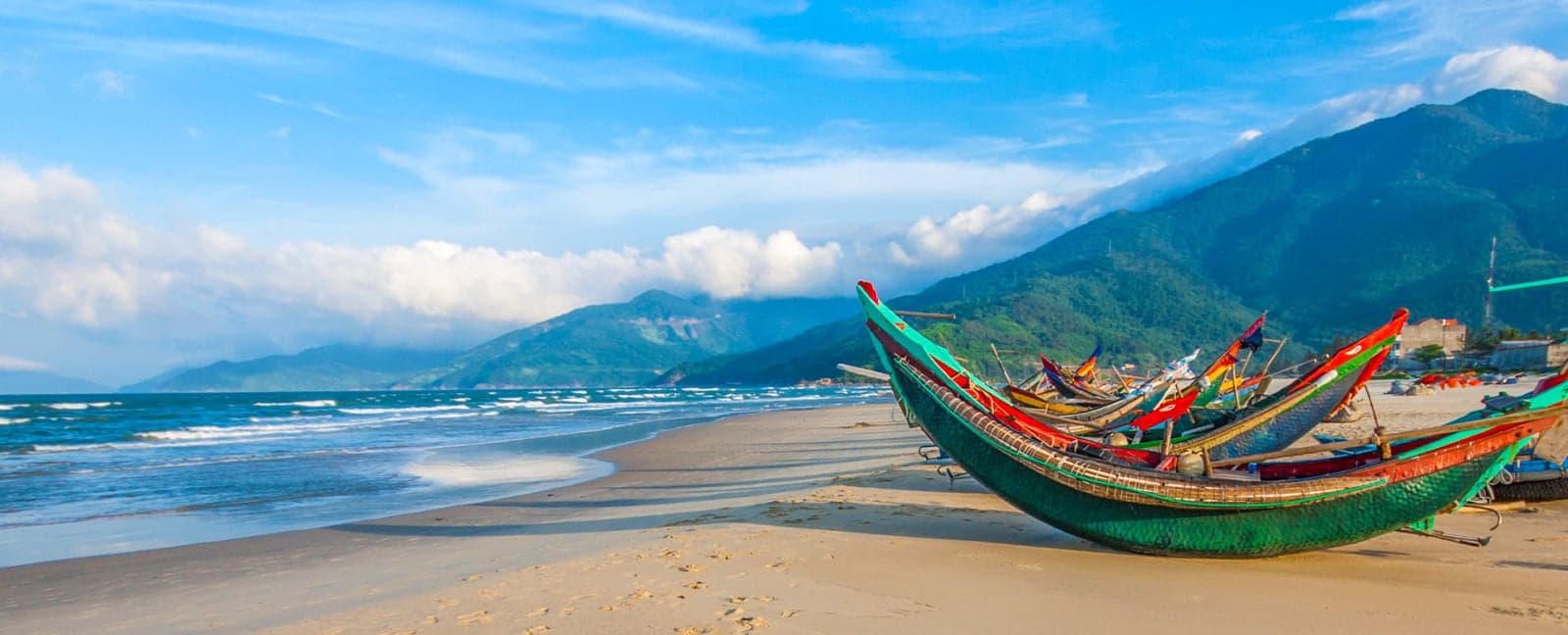 Ha Long Bay / Lan Ha Bay – Hanoi – Hue