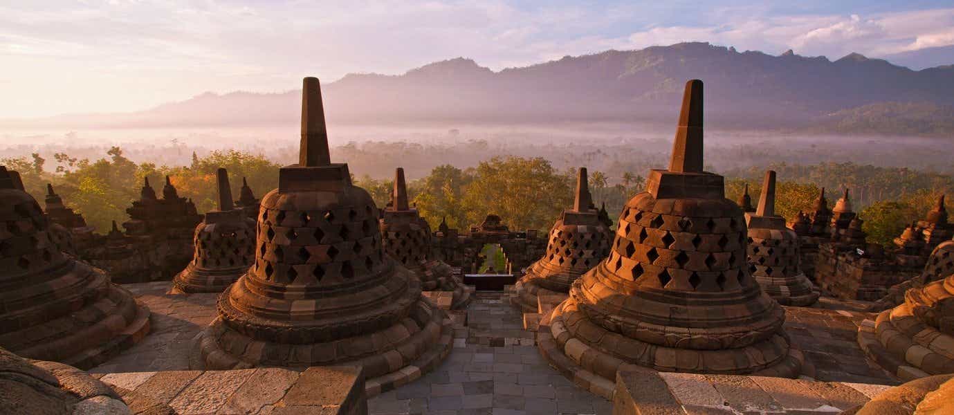 Borobudur Temple <span class="iconos separador"></span> Yogyakarta <span class="iconos separador"></span> Java 