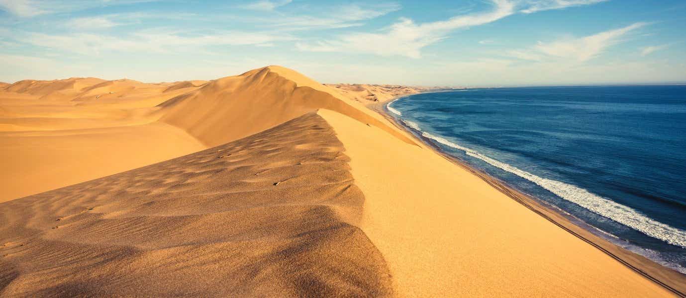 Sand Dunes <span class="iconos separador"></span> Coastline of Swakopmund 
