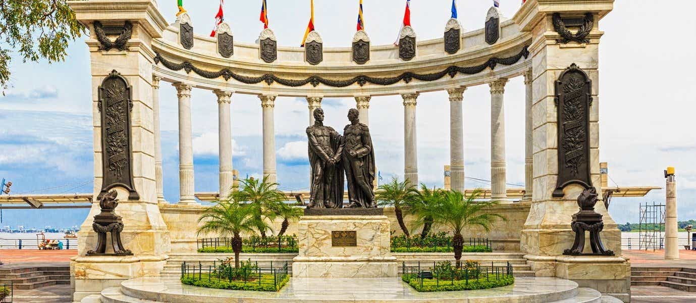 Monumento a Bolívar y San Martin <span class="iconos separador"></span> Guayaquil 