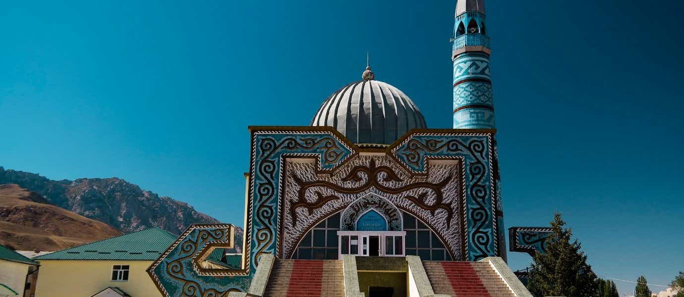 Mezquita Central <span class="iconos separador"></span> Naryn