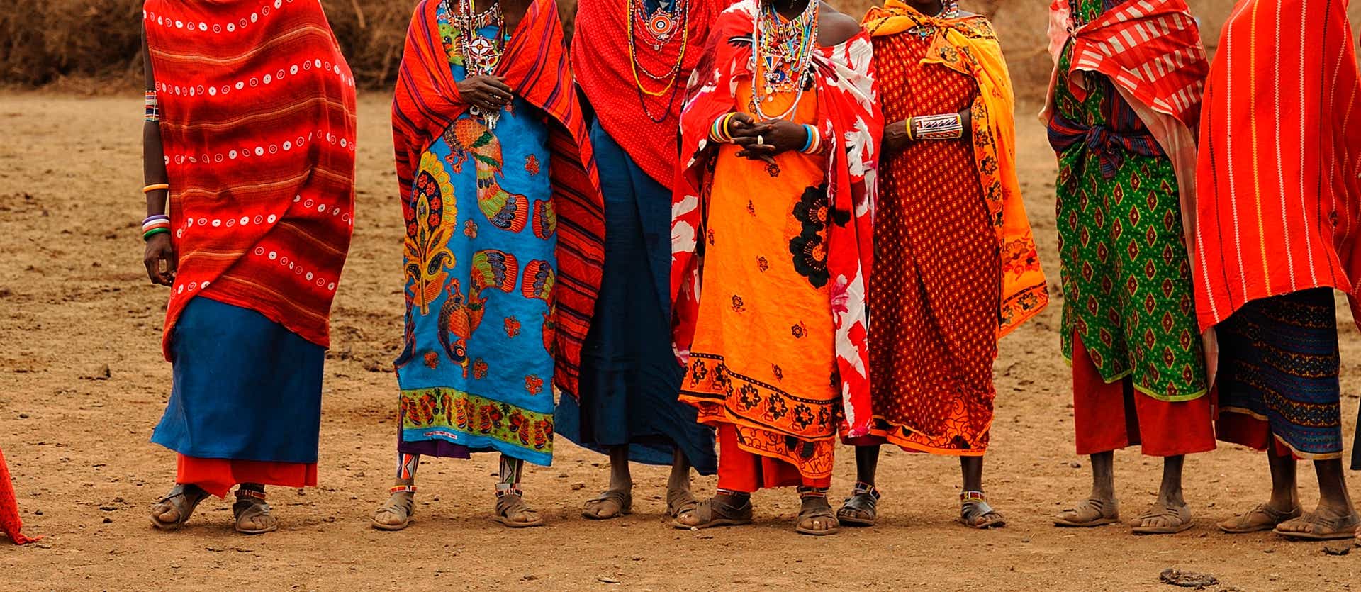 Vestidos de la tribu Masái <span class="iconos separador"></span> Tanzania
