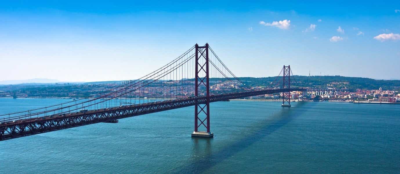 Puente 25 de Abril <span class="iconos separador"></span> Lisboa <span class="iconos separador"></span> Portugal
