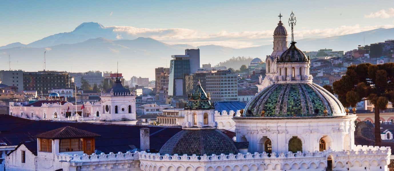 Iglesia de la Sociedad de Jesús <span class="iconos separador"></span> Quito <span class="iconos separador"></span> Ecuador