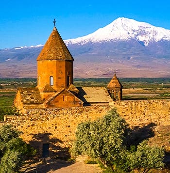 Ciudades de Anatolia y Mitos del Cáucaso 