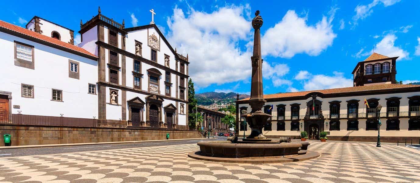 Historic Old Town <span class="iconos separador"></span> Funchal <span class="iconos separador"></span> Madeira