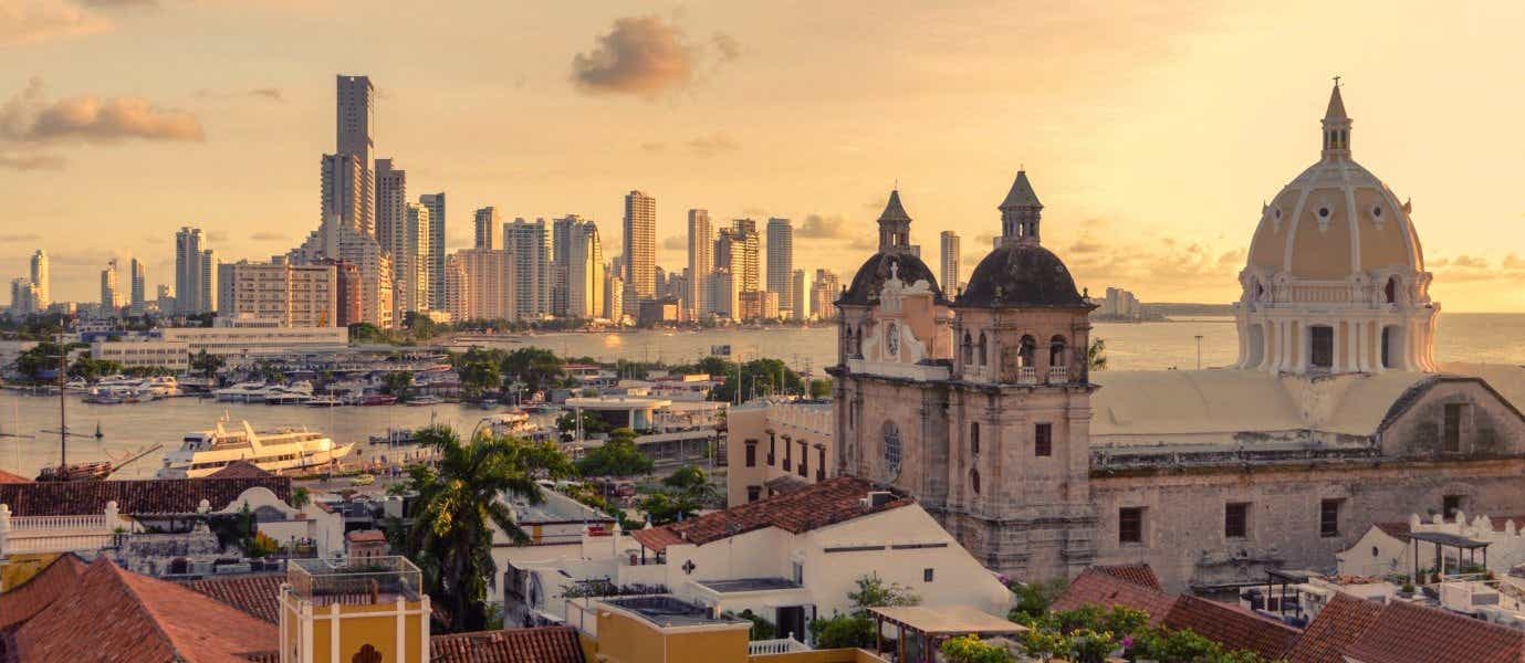 <span class="iconos separador"></span> Panoramic View of Cartagena <span class="iconos separador"></span>