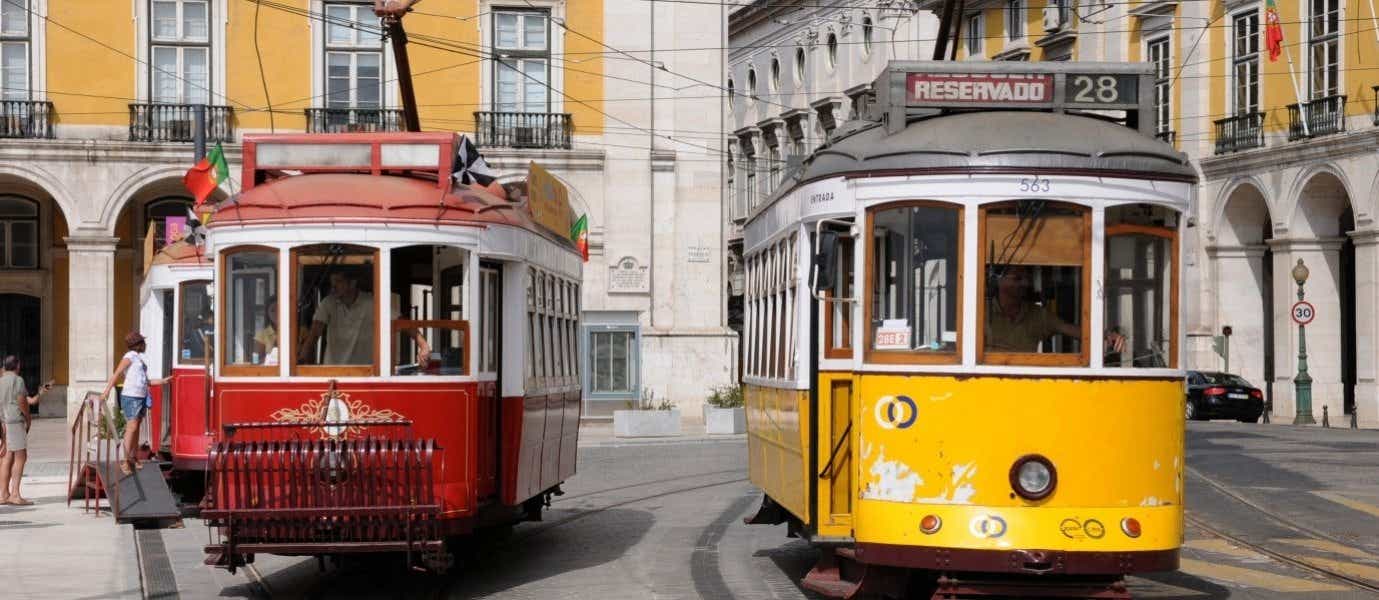 Oldtimer-Straßenbahn <span class="iconos separador"></span> Lissabon