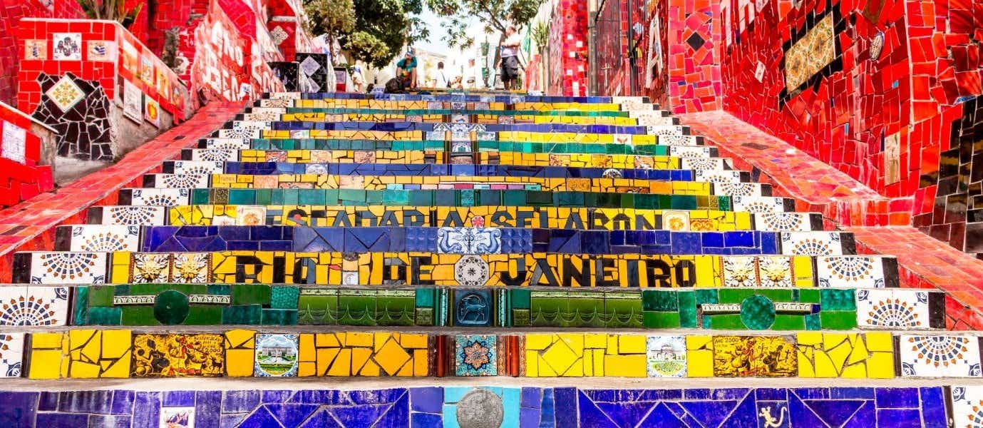 Die Treppe Escadaria Selarón ist ein beliebtes Selfie-Motiv <span class="iconos separador"></span> Rio de Janeiro <span class="iconos separador"></span> Brasilien