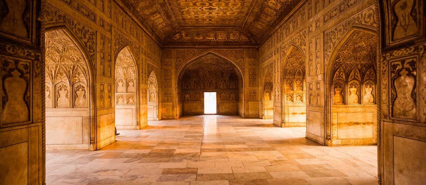 Interior of the Agra Fort <span class="iconos separador"></span> Agra <span class="iconos separador"></span> India