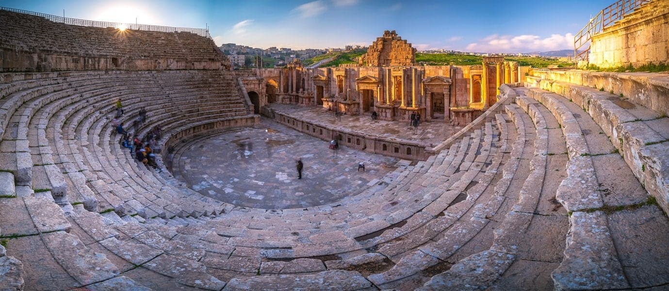 Roman Amphitheatre <span class="iconos separador"></span> Jerash