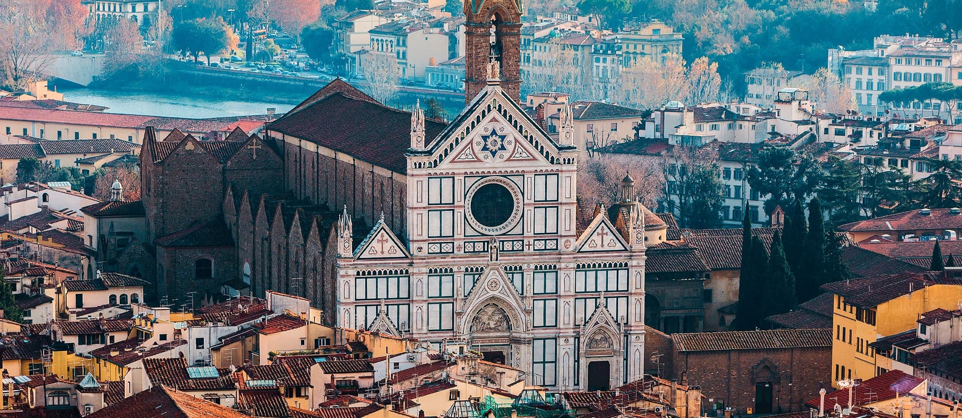 Basilique de Santa Croce <span class="iconos separador"></span> Florence