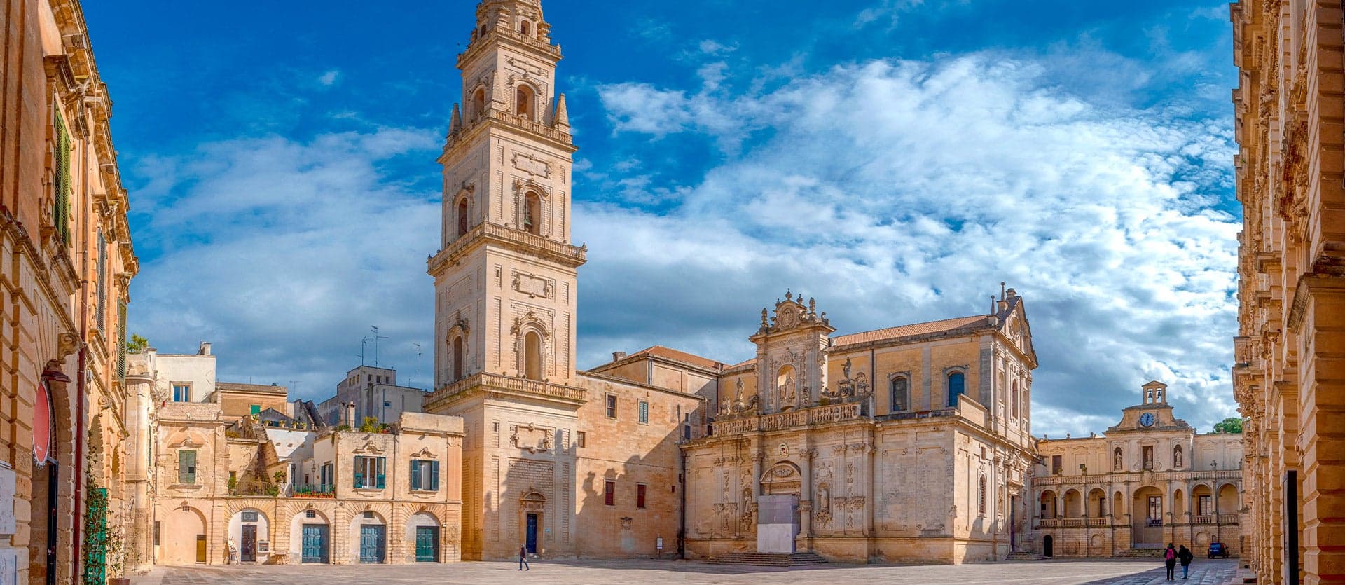 Piazza del Duomo <span class="iconos separador"></span> Lecce
