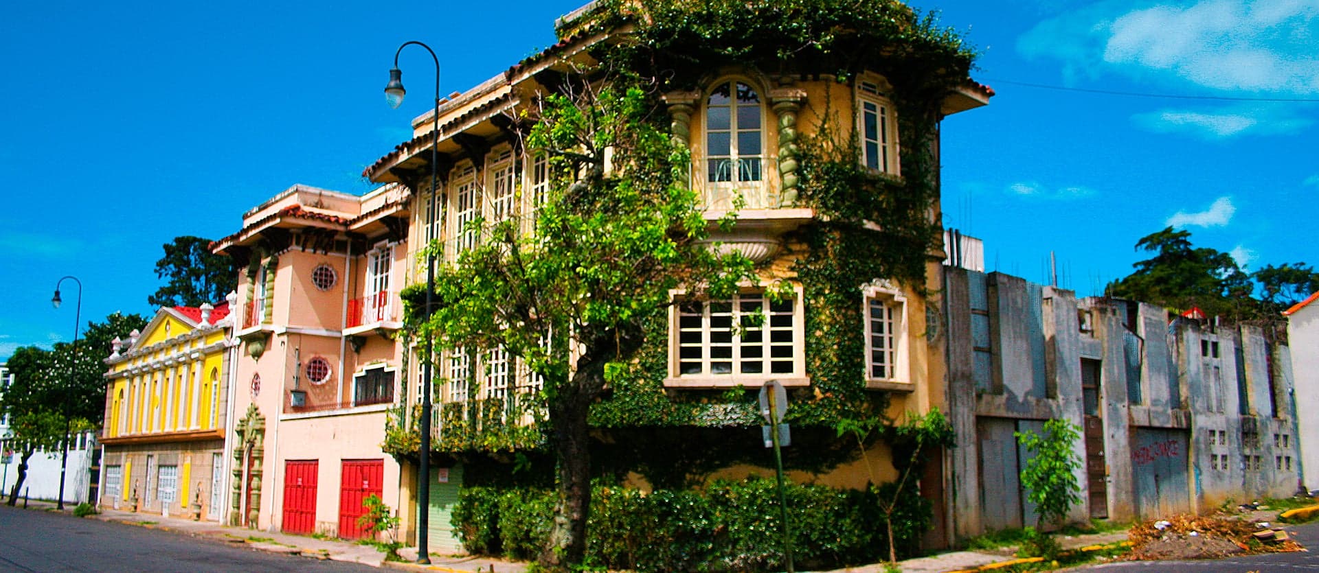 Amon Quarter <span class="iconos separador"></span> San Jose