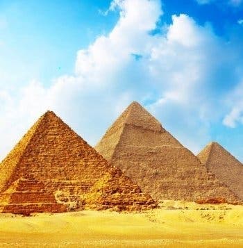 Grandes Pirámides y crucero por el Nilo