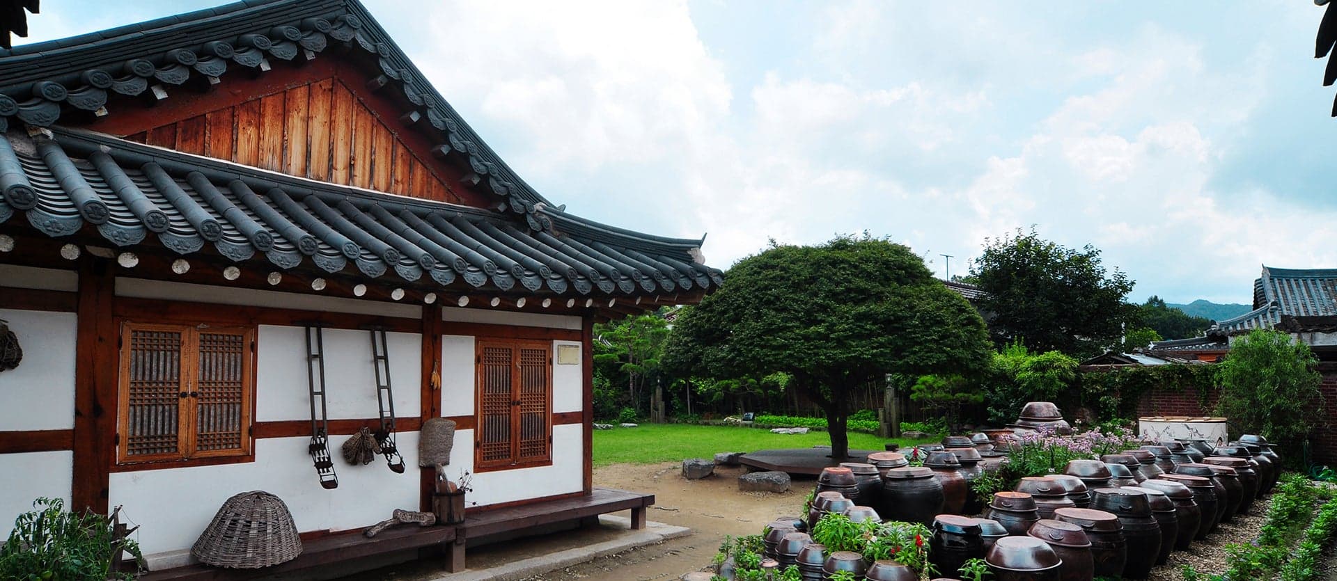 Traditional Korean house in Hanok Village <span class="iconos separador"></span> Jeonju <span class="iconos separador"></span> South Korea